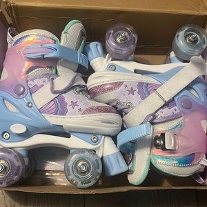 New in box - light up skates small kids